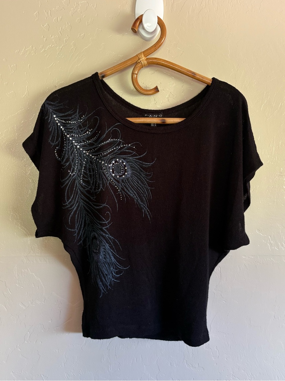 Y2K 2000s Fang Embellished Peacock Feather Black Dolman Short Sleeve Top Size M